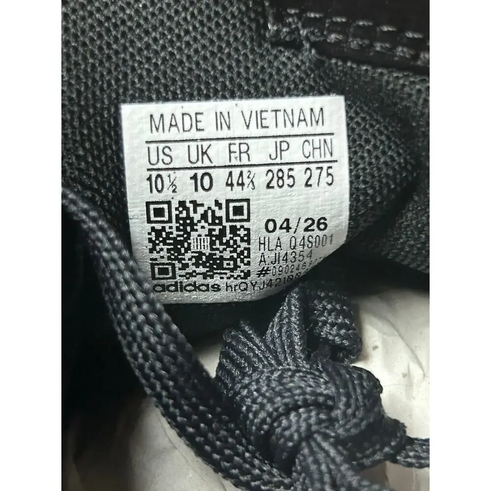 adidas Daily 4.0 Black Gum / $70 Retail!! / Size 10.5M (11.5W)  / Brand New!!